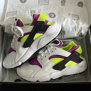 Nike W 8.5 air hurrache. Purple, lime green, white.